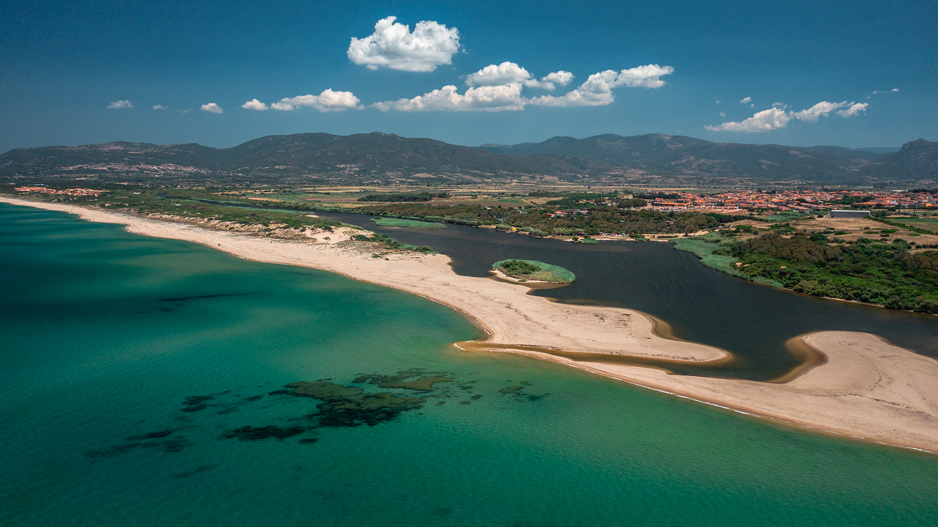 Vendesi Appartamento a Baia delle Mimose
